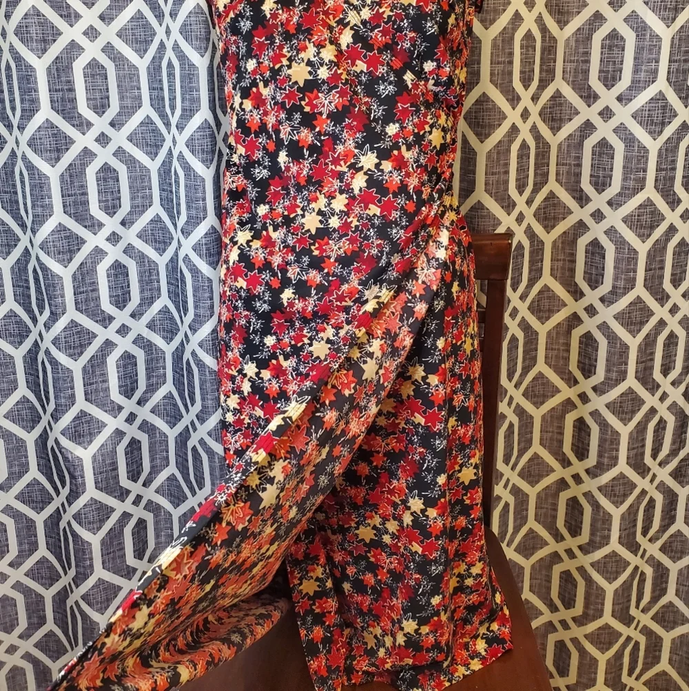 Beautiful Vintage Floral Dress - Picture 3 of 12